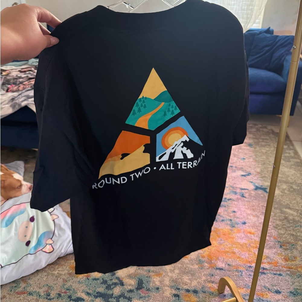 Round Two Tee - Picture 2 of 4